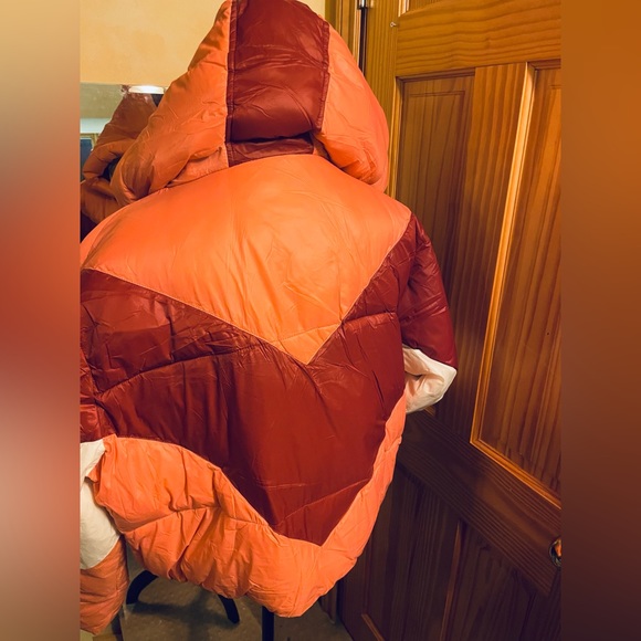 Pink hooded puffer cropped jacket - Picture 2 of 6